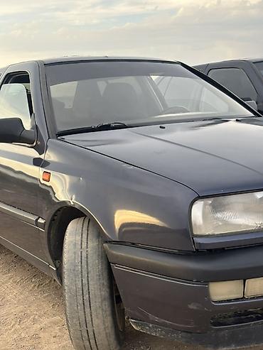 дэу матиз 1: Volkswagen Vento: 1992 г., 1.8 л, Кол менен иштөөчү, Бензин, Седан — 3