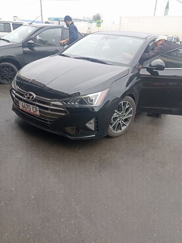 ручка делика: Hyundai Elantra: 2019 г., Бензин, Седан