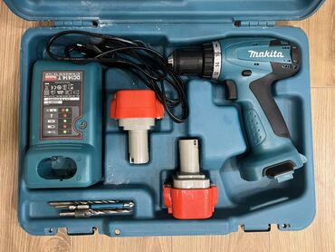 заряд аккумулятора: Шуруповерт makita оригинал производство Япония 🇯🇵 Два аккумулятора 🪫