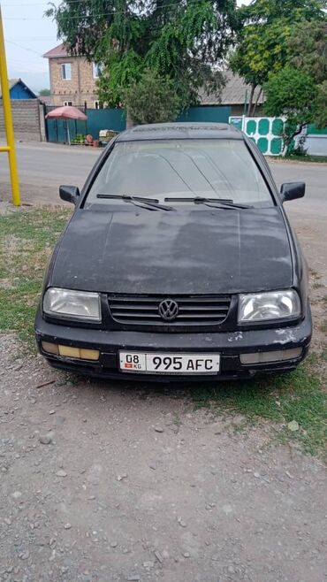 мини пылесос для автомобиля: Volkswagen Vento: 1993 г., 1.8 л, Механика, Газ