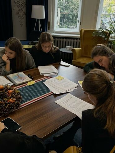 курсы китайского: Языковые курсы Английский Для взрослых