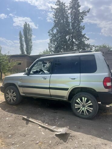 обмен на частный дом: Mitsubishi Pajero Pinin: 2003 г., 2 л, Механика, Бензин, Внедорожник