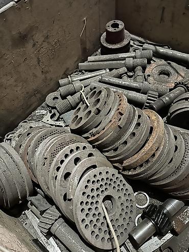 Промышленные холодильники и комплектующие: -ИСПАРИТЕЛИ: 2 м 6000 сом. -ИСПАРИТЕЛИ: продувной 1,6м 16000 — 19