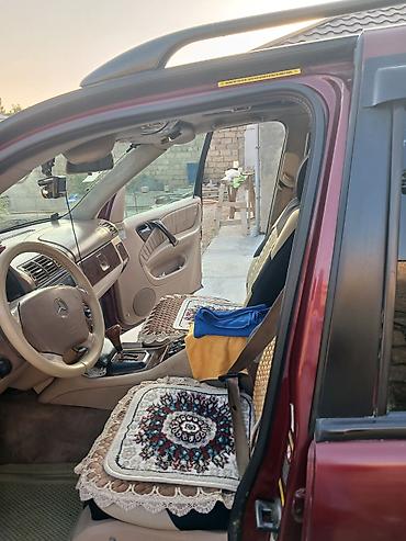 a class mercedes: SUV – bord rəngli, 5 qapılı, yan pilləkənlər və dam relsləri ilə - — 6