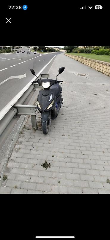 Motonəqliyyat: Şəhər içi gediş-gəliş üçün praktiki skuter. Xüsusiyyətlər: - Rəng — 4