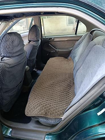 civik: Honda Civic: 1999 г., 1.8 л, Автомат, Бензин, Седан — 4