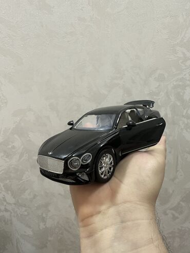заказать модель машины: Bentley 1/24 Original modeldir diecast firmasınındır. Sədərək malları