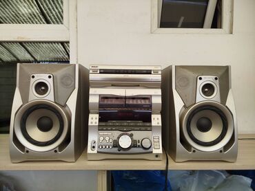 aiwa музыкальный центр: Продаю недорого SONY музыкальный центр есть AUX