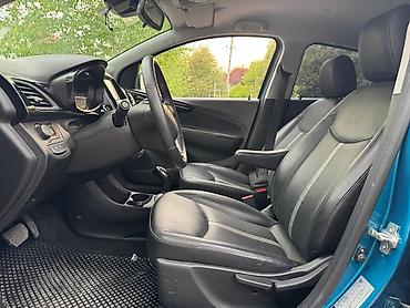 Chevrolet: Chevrolet Spark: 2020 г., 1 л, Автомат, Бензин, Хэтчбэк — 3