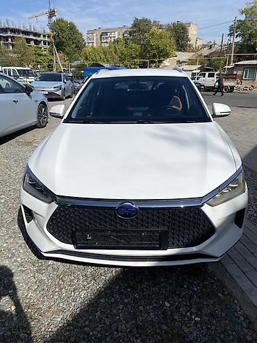 BYD: BYD E2: 2022 г., Автомат, Электромобиль, Хэтчбэк — 3