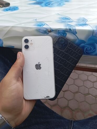 iphone 11 2 cı el qiymeti: IPhone 11, 64 GB, Ağ, Qırıq