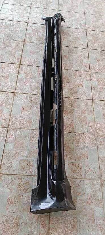 Avtomobil üçün yan ətək (side skirt) - Rəng: qara, parlaq səth -