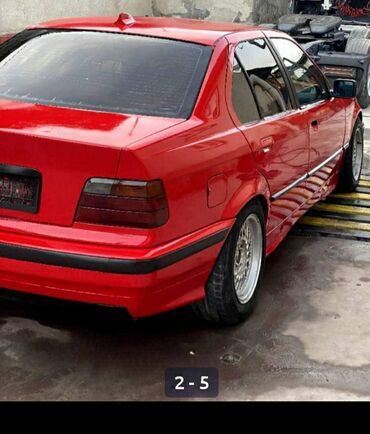 BMW: BMW 316: 1991 г., 1.8 л, Механика, Бензин, Седан
