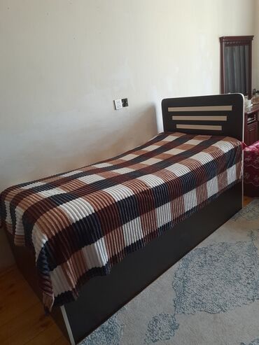 yatağ: Yeni, Təknəfərlik çarpayı, Bazalı, Matras ilə, Siyirməsiz, Azərbaycan