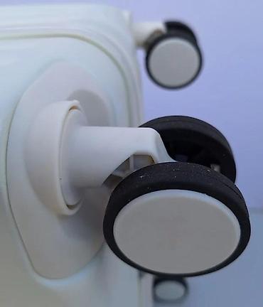 Putni koferi i torbe: Ručni kofer Cinnamoroll – tvrdi ABS - Dizajn: krem bela školjka sa — 3