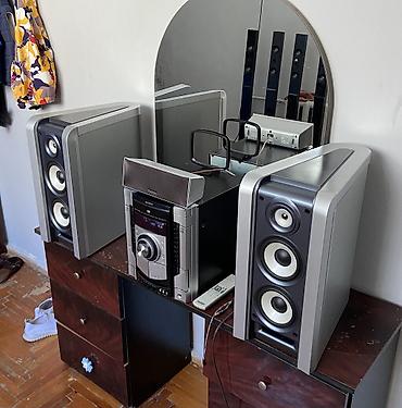 Musiqi mərkəzləri: Tam original sony. Kalonkalar çox boyik və gucludur. Çox çox təmiz — 3