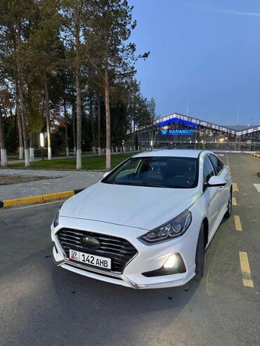 решетка на пассат б4: Hyundai Sonata: 2017 г., 2 л, Автомат, Газ, Седан