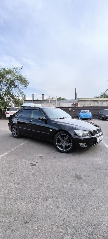 купить машину за 2000 долларов: Lexus IS: 2003 г., 2 л, Автомат, Бензин, Седан