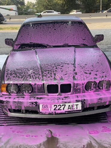 BMW: BMW 520: 1990 г., 2 л, Механика, Бензин, Седан — 3