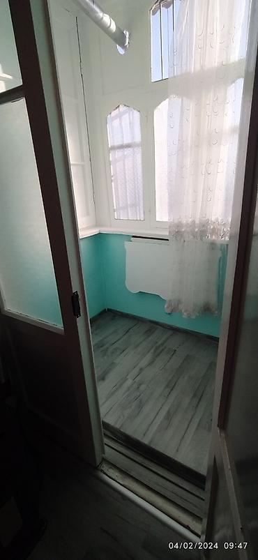 с проживанием: Gəncə ş.H.Əliyev pr.dəmir yolu vağzalına yaxın 32 nömrəli məktəblə — 8