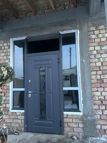 Дом и сад: Двери для домов и квартир, Металлическая, Одностворчатая, Со стеклом, цвет - Серый — 1