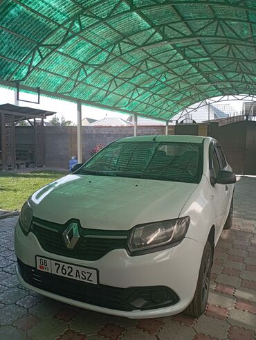 срочно продать машину: Renault Logan: 2015 г., 1.6 л, Механика, Бензин, Седан