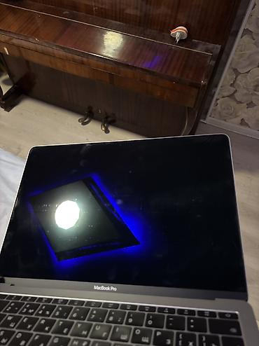 apple ipad pro: MacBook Pro 2017 A1708 8GB RAM, 256GB SSD. Batareya 650 cycle — 7