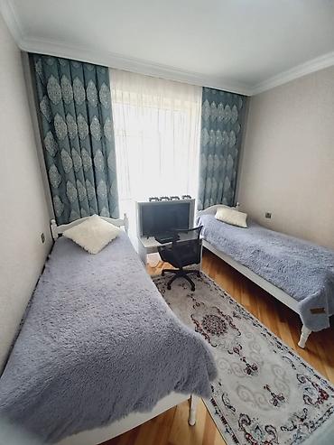 Yataq otağı dəstləri: 3 otaqlı mənzil üçün mebel dəsti Yataq otağı: - Iki tərəfli qapalı — 1
