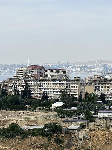 studio menzil: Yeni Günəşli qəsəbəsində, 275 nömrəli tam orta məktəbin yaxınlığında — 9
