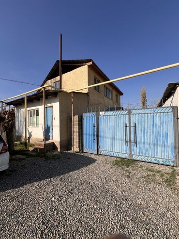 дом на манасе: Дом, 300 м², 9 комнат, Собственник, Старый ремонт