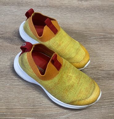 спортивные костюмы оптом: Продаю кроссовки Reima, б/у. Длина стельки 15 см (24 размер)
