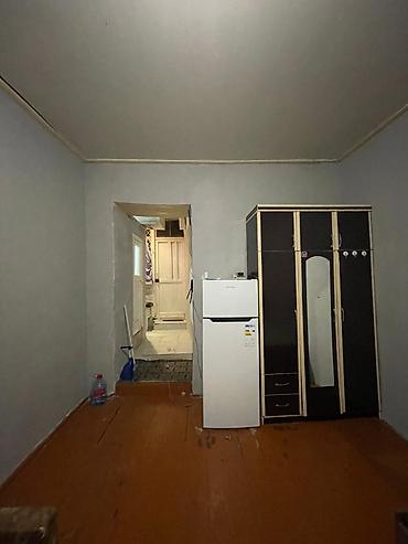 Uzunmüddətli kirayə mənzillər: İcərişəhər metrosunan 300 m. məsafədə, Abdulla Şaiq 5 kücəsində — 4