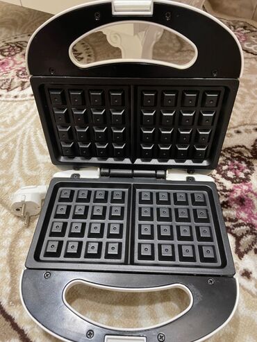 ikinci əl xaladelnik: Vitek elektrik vafli tavası,maxi.azdan alınıb heç bir problemi