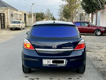 Nissan: Nissan Cedric: 1.3 l | 2006 il Hetçbek — 17