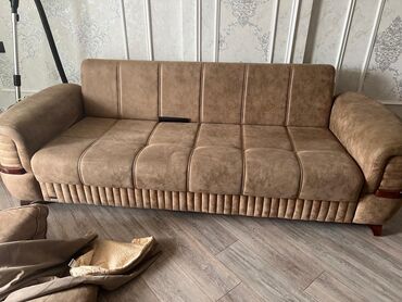 Шкафы: Divan.qiymet 400 man.fabrik istehsali.acilir bazasi var. unvan