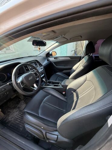 Hyundai: Hyundai Sonata: 2018 г., 2 л, Автомат, Газ, Седан — 9