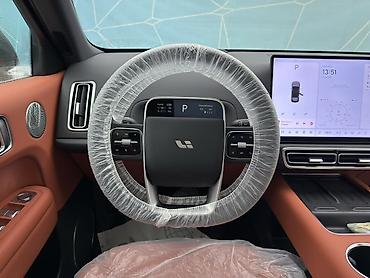 Lixiang: Lixiang L6: 2024 г., 1.5 л, Автомат, Гибрид, Внедорожник — 11