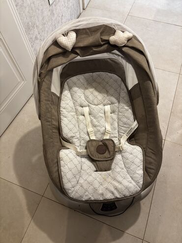 uwaq dunyasi: Kidilo Elektrikli beşik