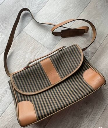 Əl çantası, Fendi, İşlənmiş