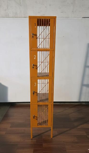 seyf dəmir qapi: Əmanət Dolabları (şəfaf dolablar) Müştərilərin və işçilərin şəxsi — 3
