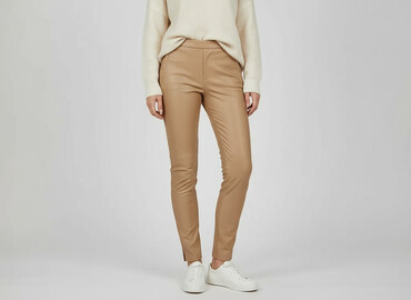 skóra: Zara, Material trousers for women, size M