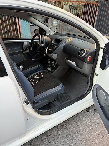 малолитражка авто 1л обьем куб: Toyota Aygo: 2011 г., 1 л, Робот, Бензин — 2