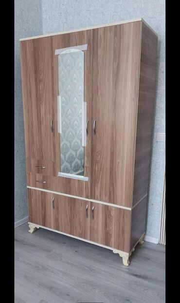 Dolablar: Yeni, Açılan, 3 qapılı Düz dolab, Qarderob, paltar dolabı — 10
