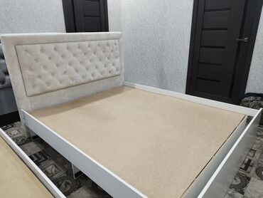 Двуспальные кровати: Двуспальная кровать, С ящиком для хранения, длина - 200 см — 26