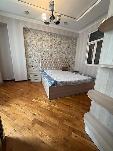 makler evleri: 3 otaqlı, Yeni tikili, 73 kv. m — 2
