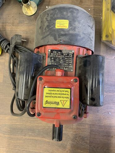 Дробилки: Электро двигатель 7,5 киловатт дробилка 3000 об/мин — 3