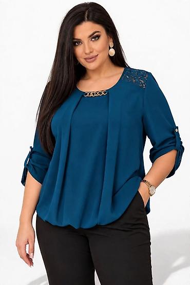 kozn: Elegantna ženska bluza – plus size - Model: lepršava bluza A-kroja sa — 1