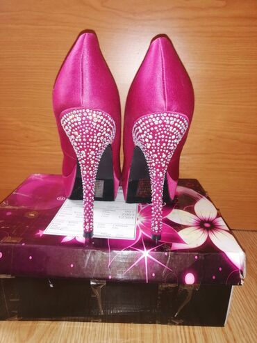 Salonke: Salonke, 39 — 9