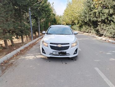 Chevrolet: 14500AZN satılır maşın Bakidədir. Chevrolet cruze hackbek. Merkezi — 3