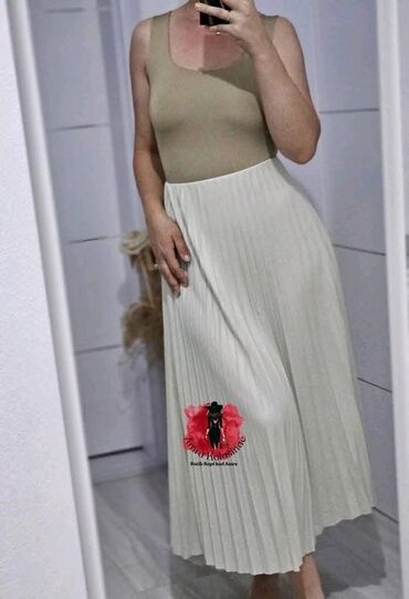 Suknje: One size, Midi, bоја - Crna — 7